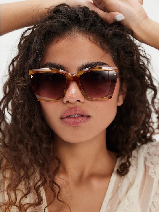 Free People Accessories - Free People Milano Oversized Cat-Eye Tortoiseshell Sunglasses Brown Lenses